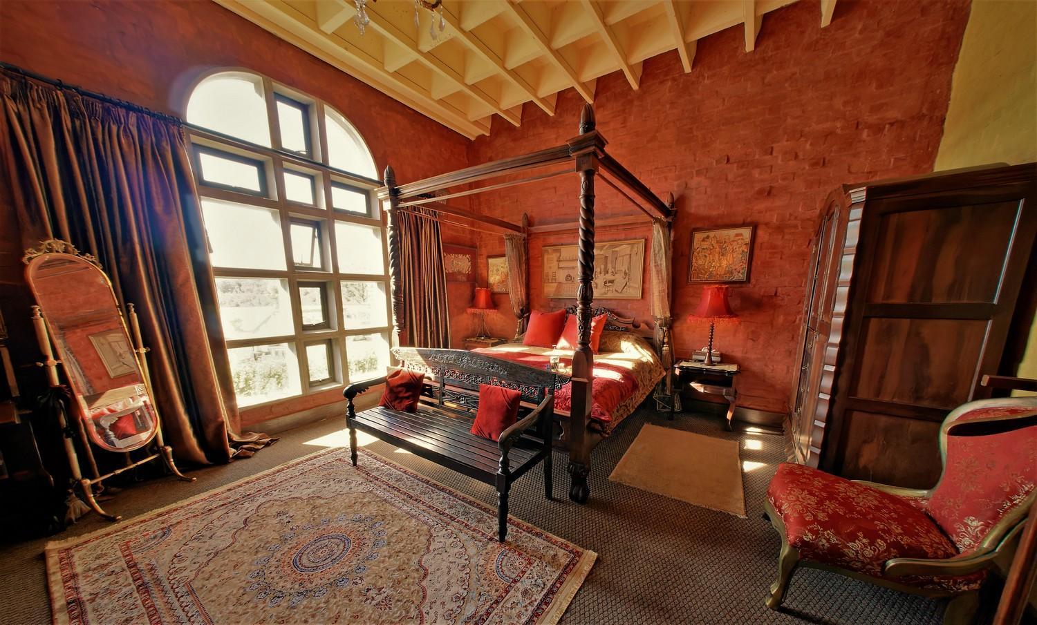 Bygracealone Manor Hotel Outeniekwa Luaran gambar