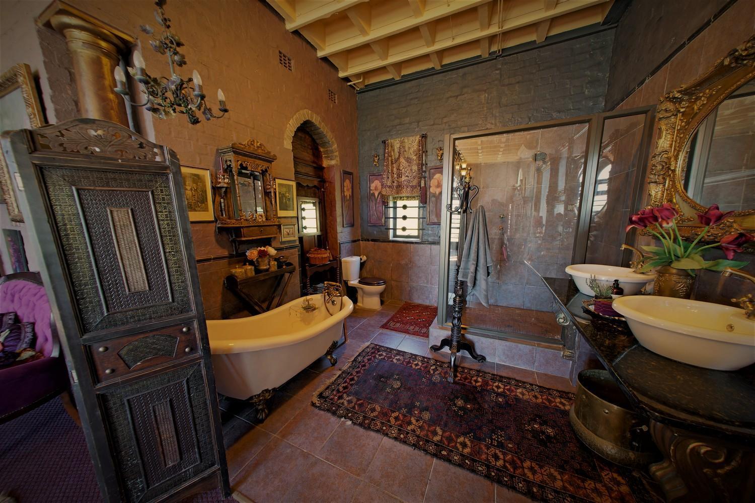 Bygracealone Manor Hotel Outeniekwa Luaran gambar