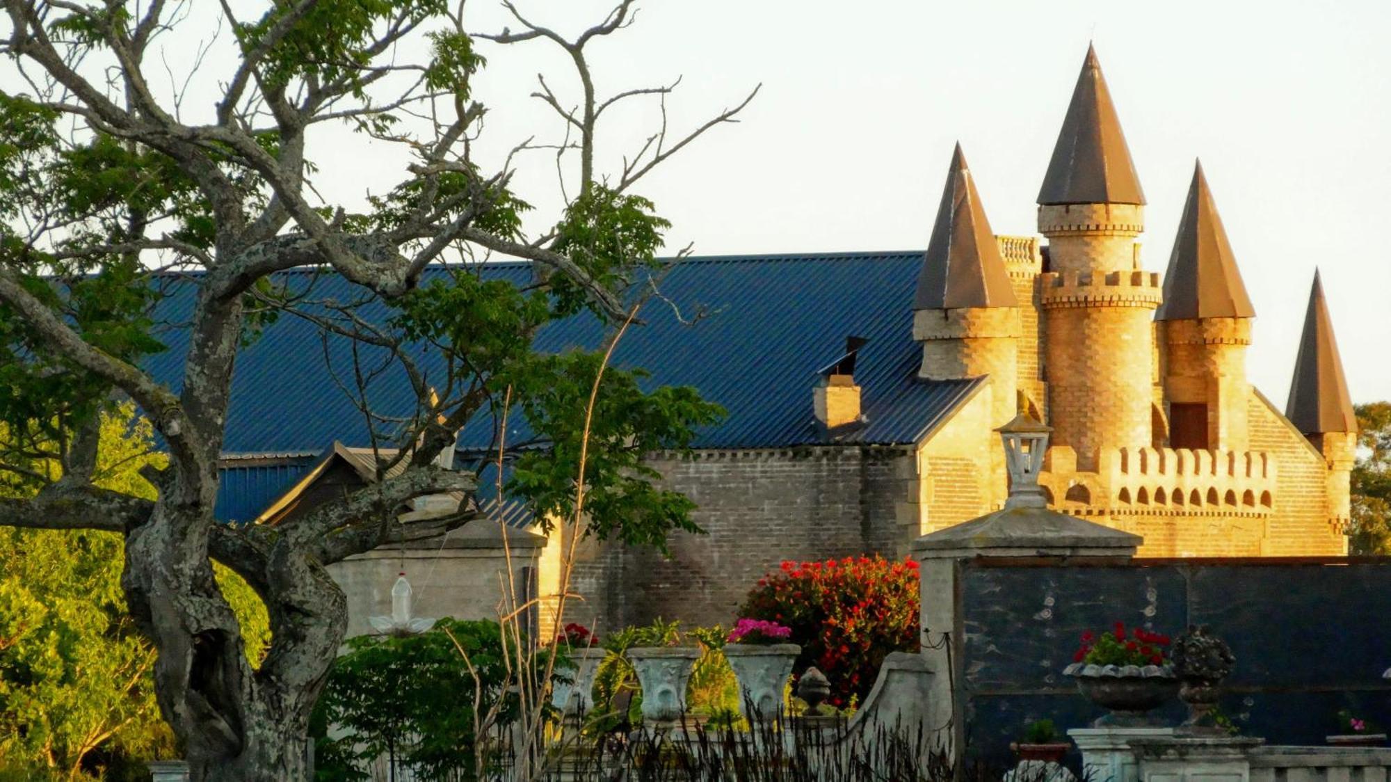 Bygracealone Manor Hotel Outeniekwa Luaran gambar